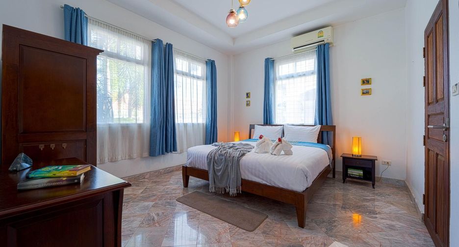 For sale 6 bedrooms villa in Cha Am, Phetchaburi