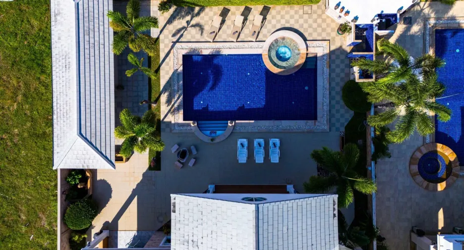 For sale 6 bedrooms villa in Cha Am, Phetchaburi