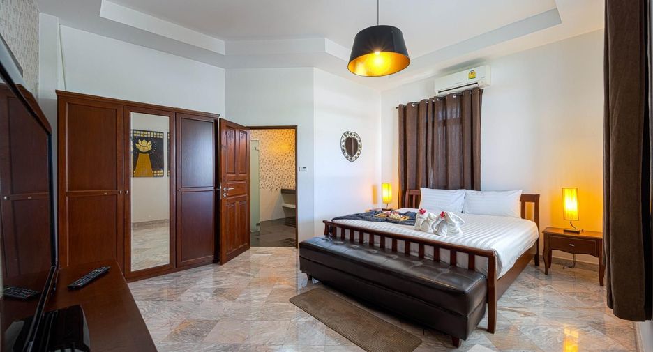 For sale 6 bedrooms villa in Cha Am, Phetchaburi
