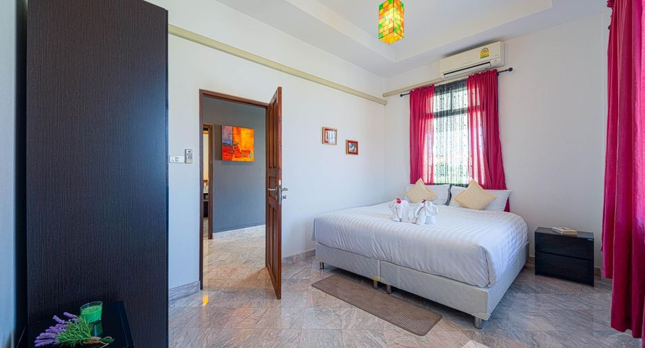For sale 6 bedrooms villa in Cha Am, Phetchaburi