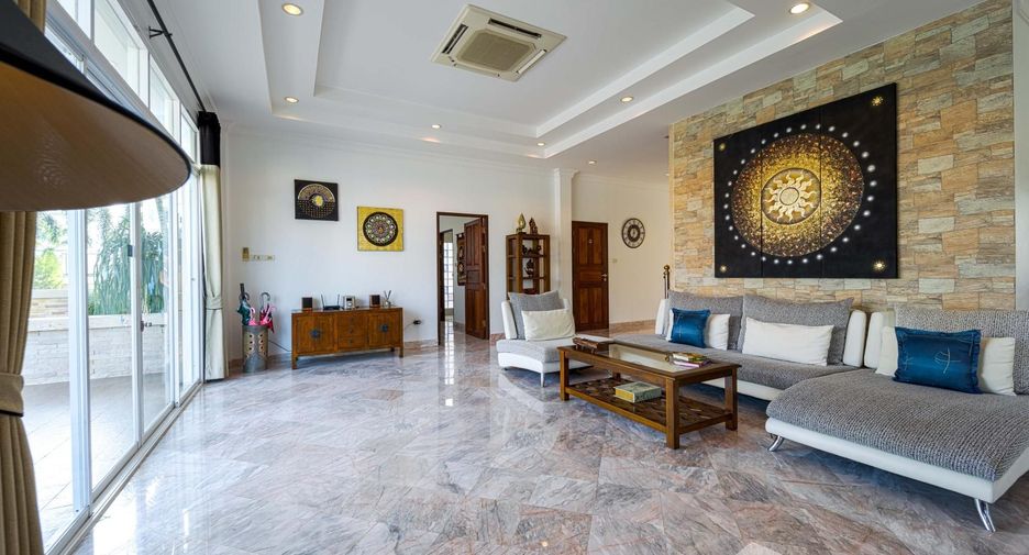 For sale 6 bedrooms villa in Cha Am, Phetchaburi