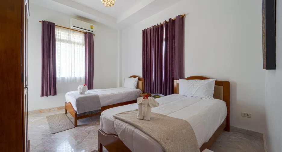 For sale 6 bedrooms villa in Cha Am, Phetchaburi