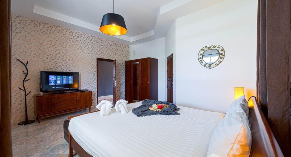 For sale 6 bedrooms villa in Cha Am, Phetchaburi
