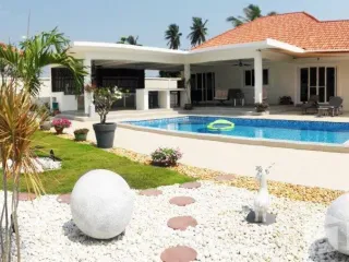 Villa zum Kauf mit 3 Zimmer in Pran Buri, Prachuap Khiri Khan