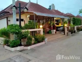 Casa en alquiler de 3 habitaciones en Bang Saray, Pattaya
