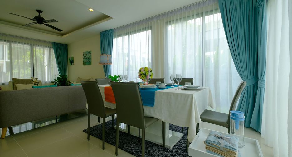 For sale 3 bedrooms townhouse in Thalang, Phuket
