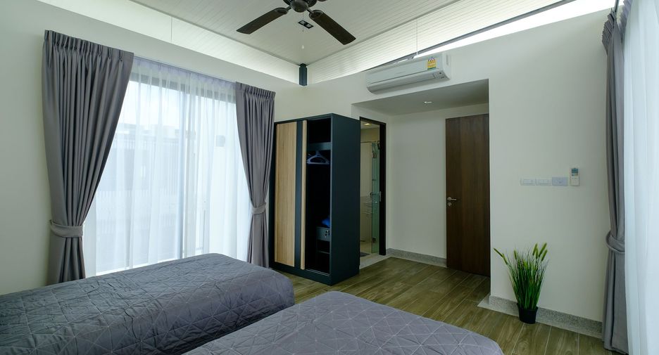 For sale 3 bedrooms townhouse in Thalang, Phuket