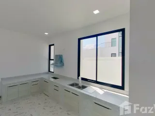 For sale 3 bedrooms house in San Kamphaeng, Chiang Mai