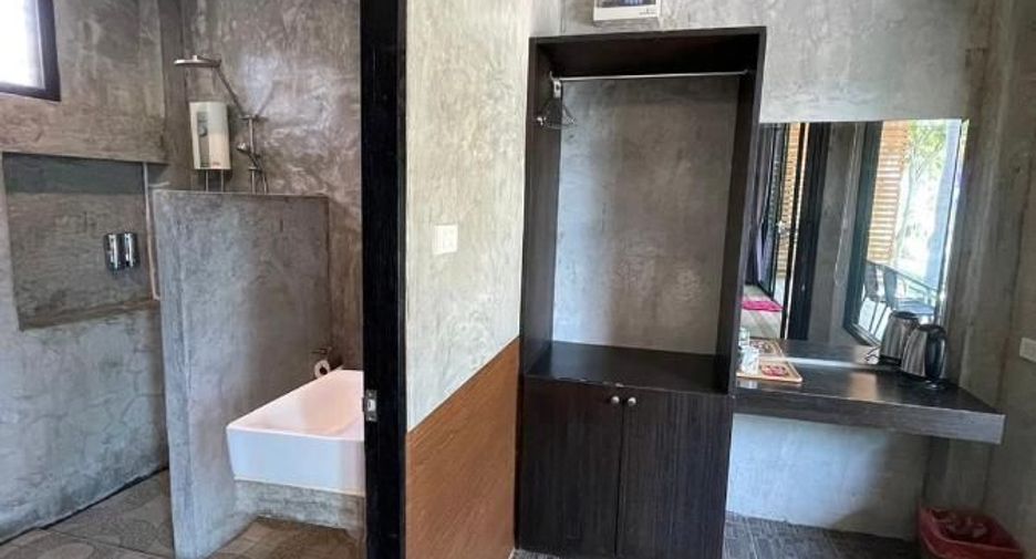 For sale 14 bedrooms retail Space in Pran Buri, Prachuap Khiri Khan