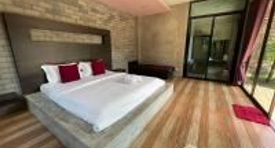 For sale 14 bedrooms retail Space in Pran Buri, Prachuap Khiri Khan