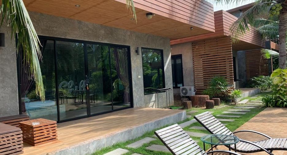 For sale 14 bedrooms retail Space in Pran Buri, Prachuap Khiri Khan