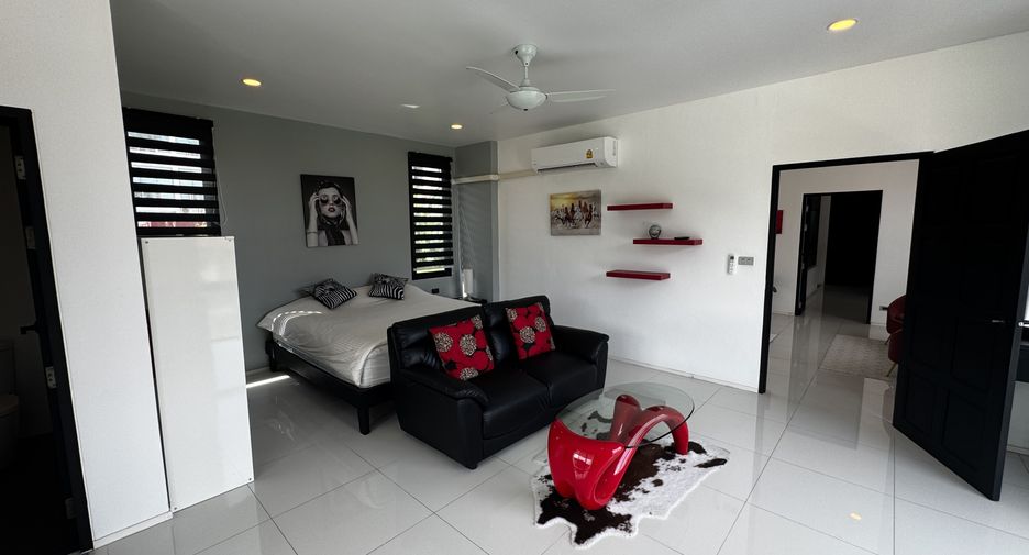 For sale 5 bedrooms villa in Mueang Phuket, Phuket