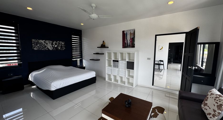 For sale 5 bedrooms villa in Mueang Phuket, Phuket