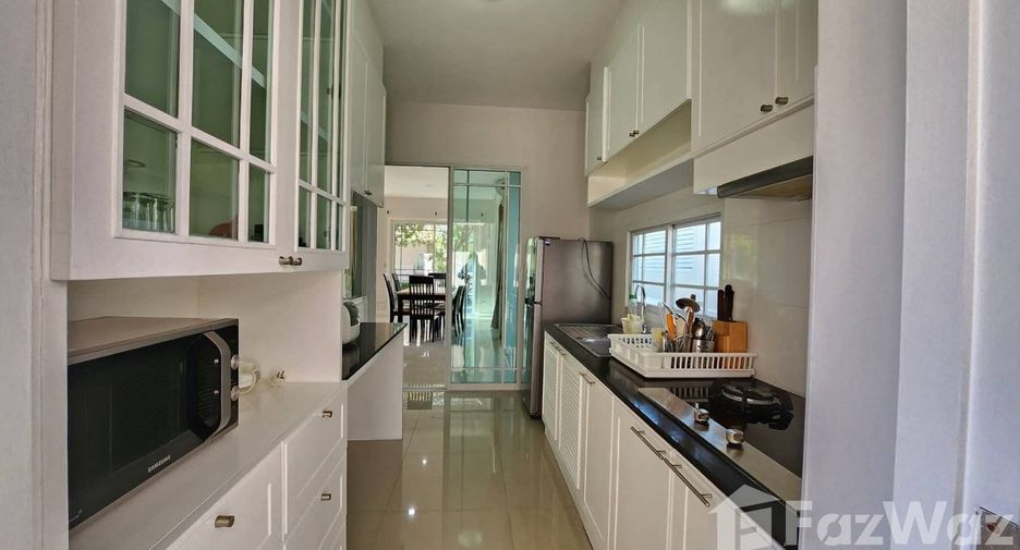 For rent 3 bedrooms house in Mueang Chiang Mai, Chiang Mai