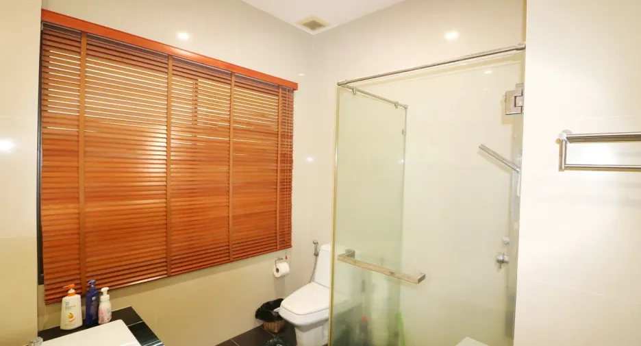 For sale 3 bedrooms house in Mueang Udon Thani, Udon Thani