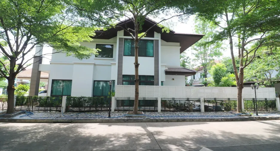 For sale 3 bedrooms house in Mueang Udon Thani, Udon Thani