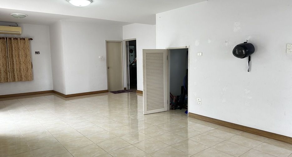 À vendre 3 chambres maison à Bang Lamung, Chonburi
