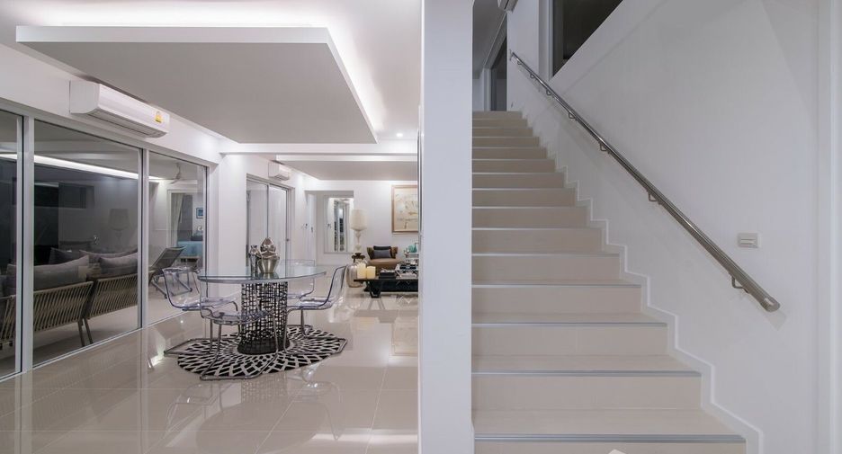 À vendre 4 chambres villa à Hua Hin, Prachuap Khiri Khan