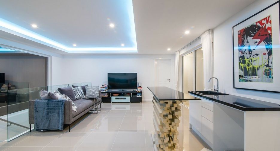 À vendre 4 chambres villa à Hua Hin, Prachuap Khiri Khan