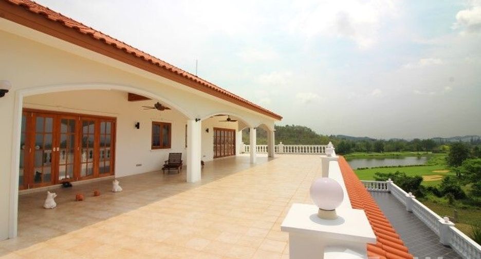 For sale 10 bedrooms villa in Cha Am, Phetchaburi