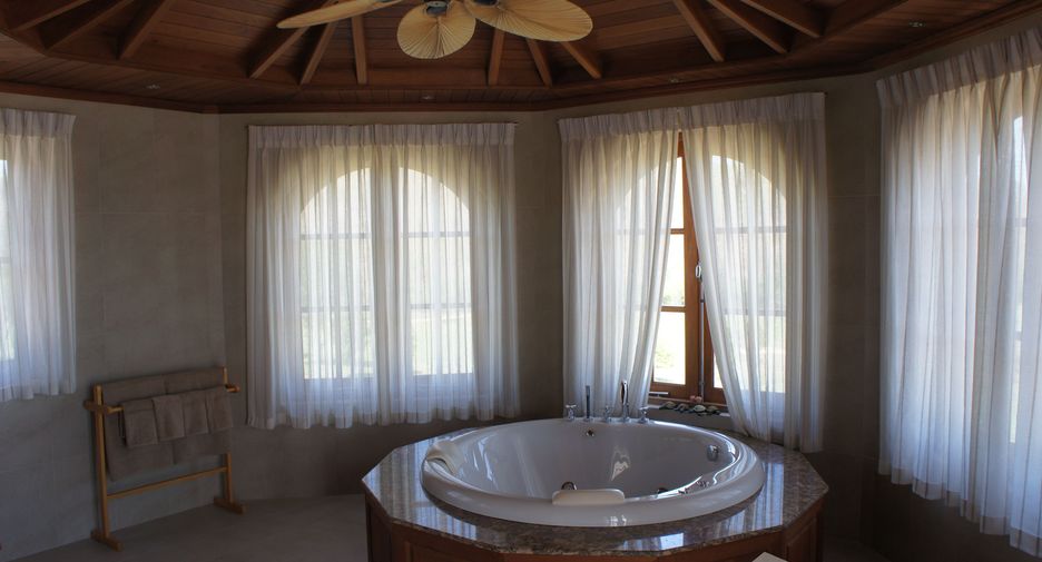 For sale 10 bedrooms villa in Cha Am, Phetchaburi