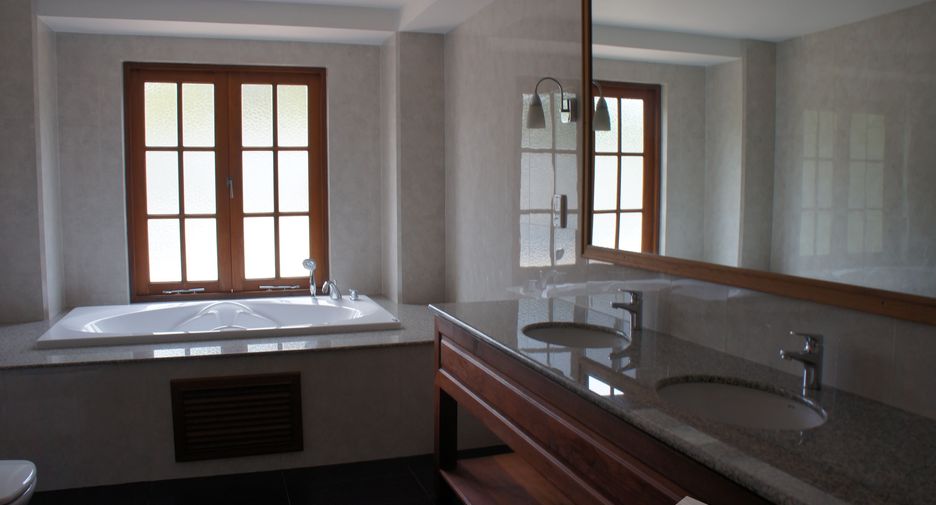 For sale 10 bedrooms villa in Cha Am, Phetchaburi