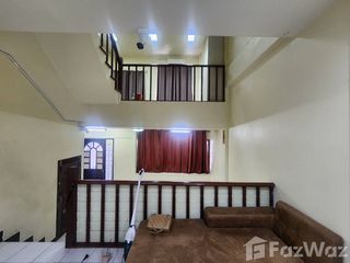 For sale 4 bedrooms townhouse in Wang Thonglang, Bangkok