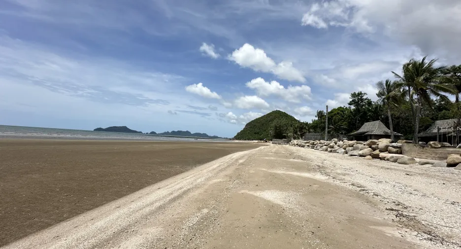 Terreno en venta en Sam Roi Yot, Prachuap Khiri Khan