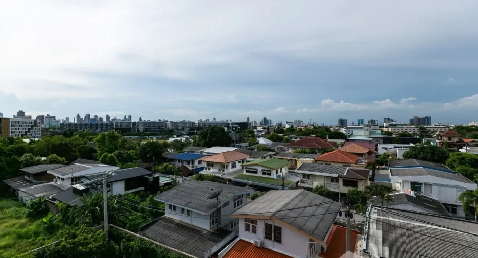 For sale 2 bedrooms condo in Suan Luang, Bangkok