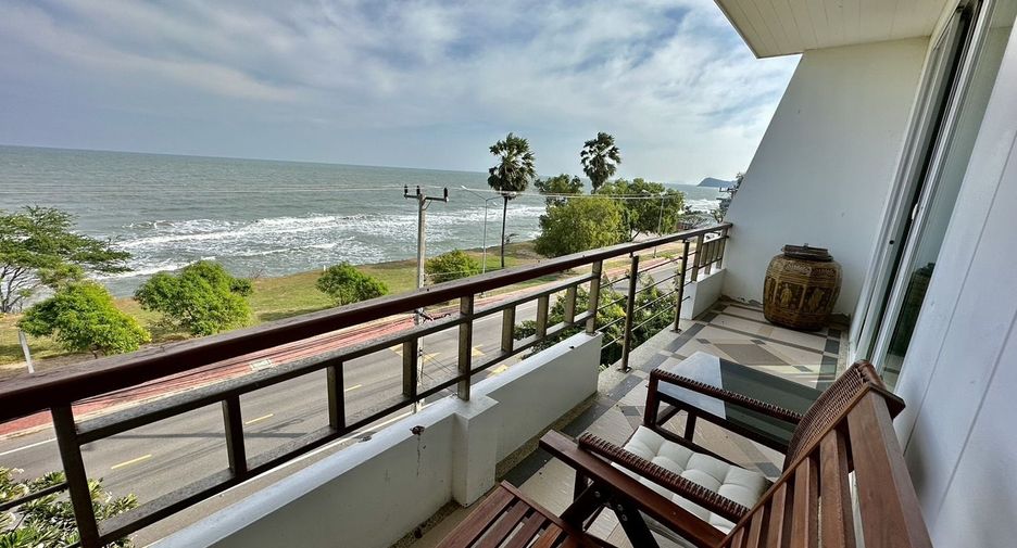 For sale 3 bedrooms condo in Pran Buri, Prachuap Khiri Khan