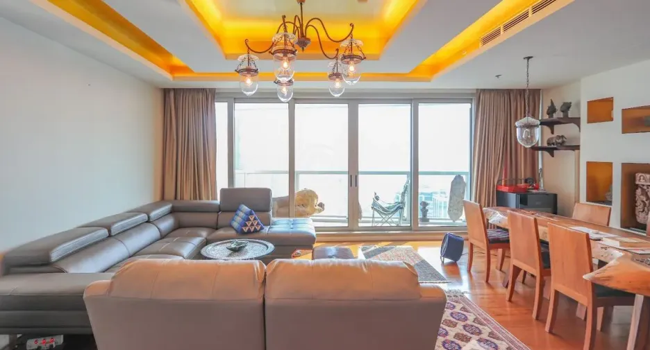 For sale 3 bedrooms condo in Sathon, Bangkok