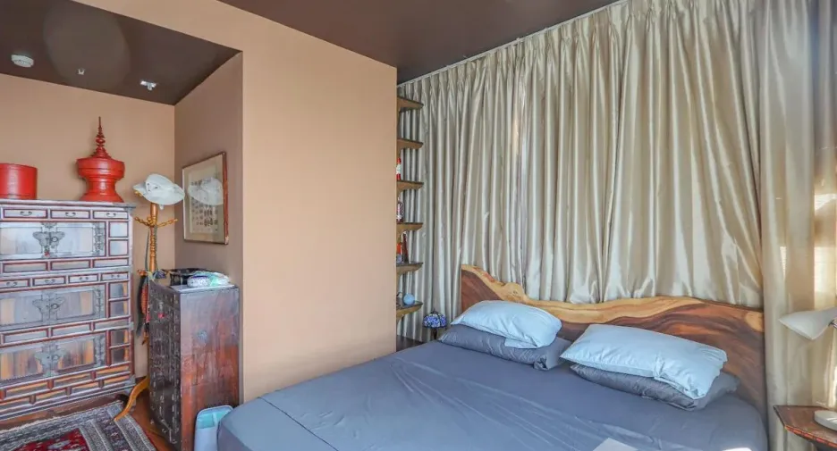 For sale 3 bedrooms condo in Sathon, Bangkok