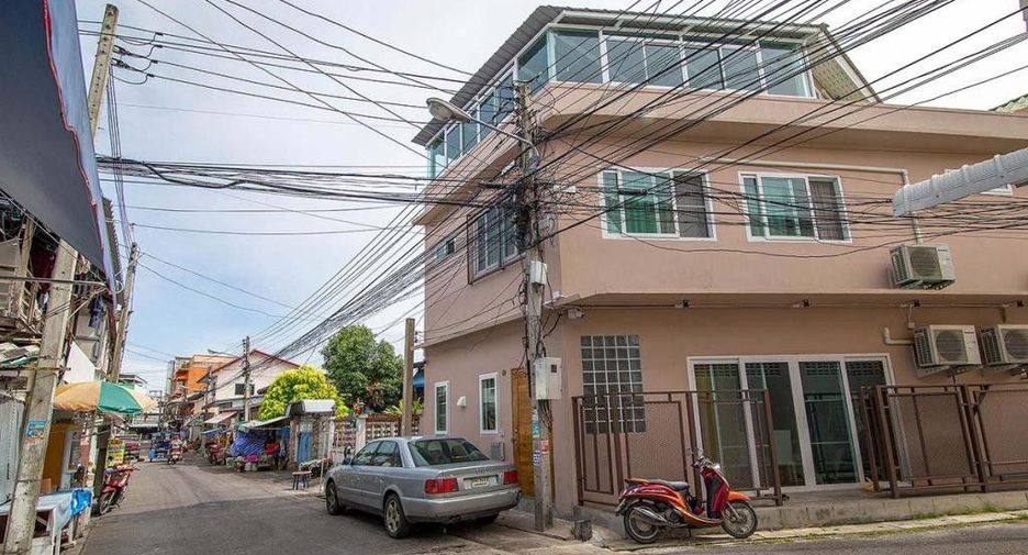 For sale 2 bedrooms townhouse in Hua Hin, Prachuap Khiri Khan