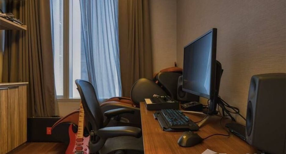 For sale 2 bedrooms condo in Pathum Wan, Bangkok