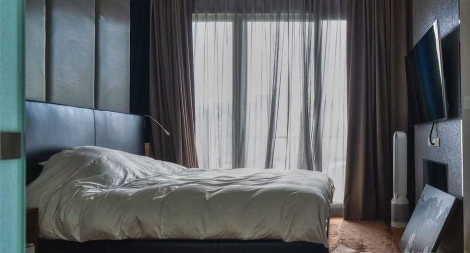 For sale 2 bedrooms condo in Pathum Wan, Bangkok