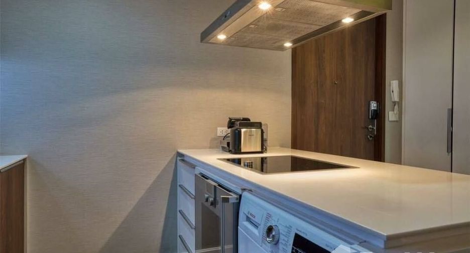 For sale 2 bedrooms condo in Pathum Wan, Bangkok