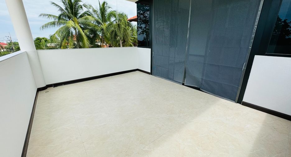 For sale 8 ベッドルーム house in Bang Lamung, Chonburi