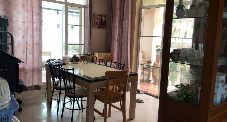 À vendre 3 chambres maison à Khan Na Yao, Bangkok