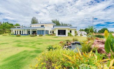 Villa zum Kauf mit 5 Zimmer in Hua Hin, Prachuap Khiri Khan
