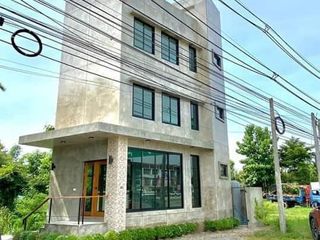 For sale 2 bedrooms house in San Kamphaeng, Chiang Mai