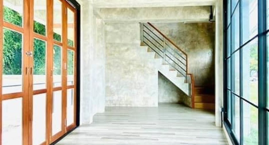 For sale 2 bedrooms house in San Kamphaeng, Chiang Mai