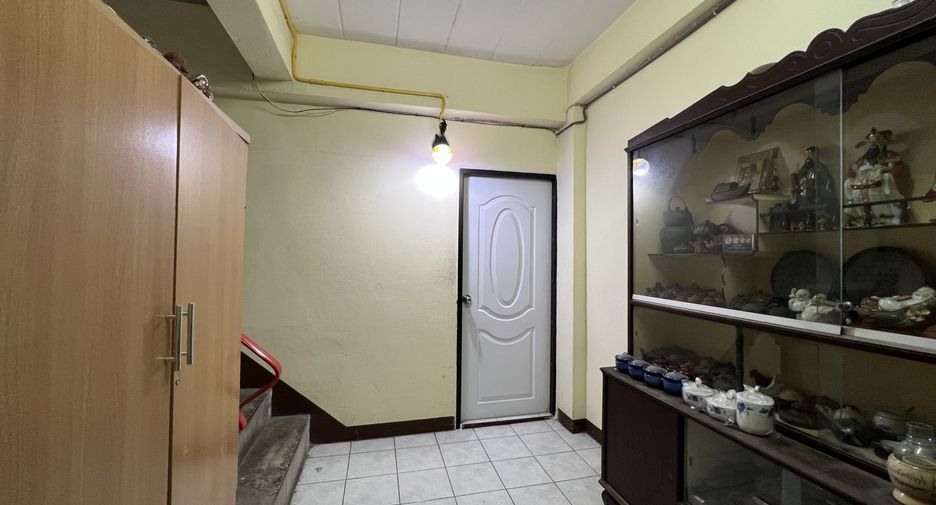 Reihenhaus zum Kauf mit 3 Zimmer in Bang Khun Thian, Bangkok