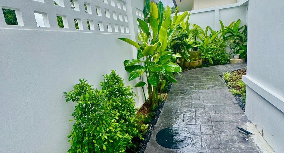 For sale 4 bedrooms villa in Thalang, Phuket
