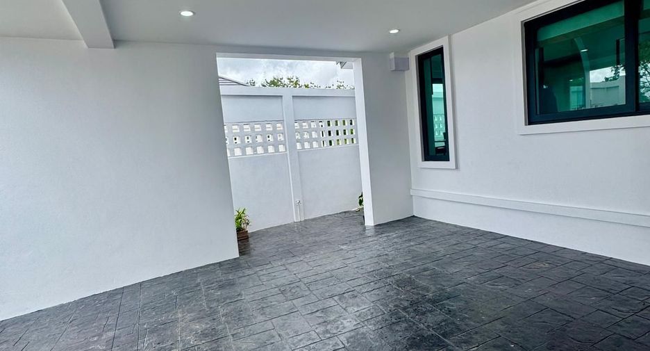 For sale 4 bedrooms villa in Thalang, Phuket