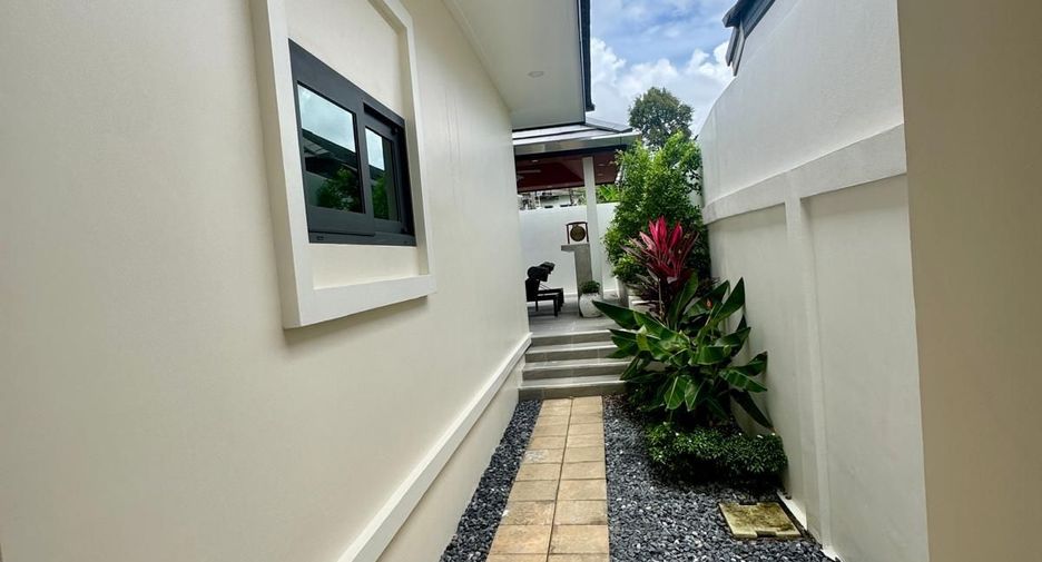 For sale 4 bedrooms villa in Thalang, Phuket