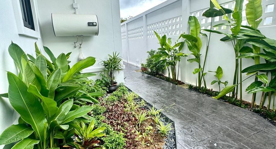 For sale 4 bedrooms villa in Thalang, Phuket