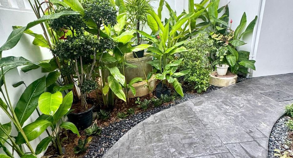 For sale 4 bedrooms villa in Thalang, Phuket