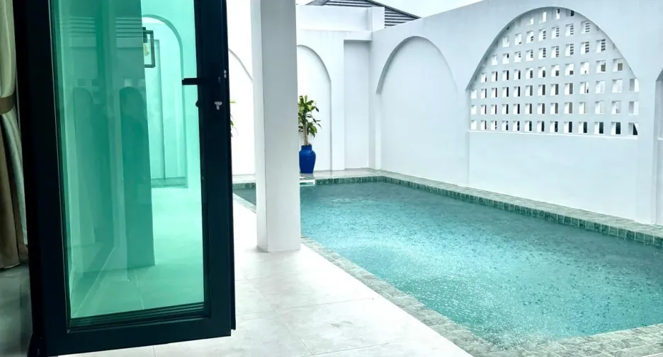 For sale 4 bedrooms villa in Thalang, Phuket