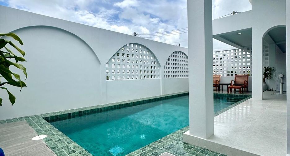 For sale 4 bedrooms villa in Thalang, Phuket
