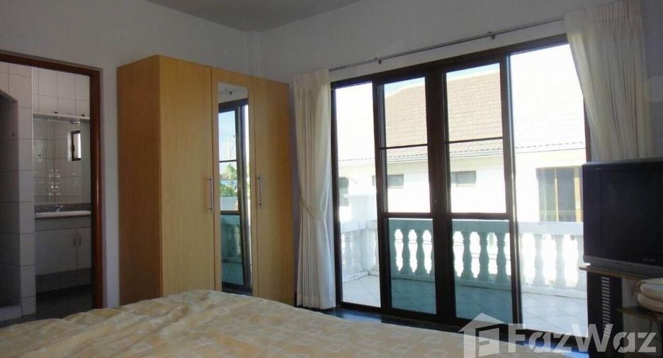 For sale 4 bedrooms villa in Hua Hin, Prachuap Khiri Khan